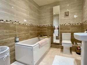 Photo 27- click for photo gallery